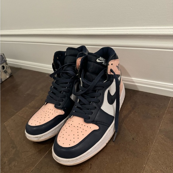 Air Jordan High-Top Sneakers - Size 8.5 - Picture 4 of 5